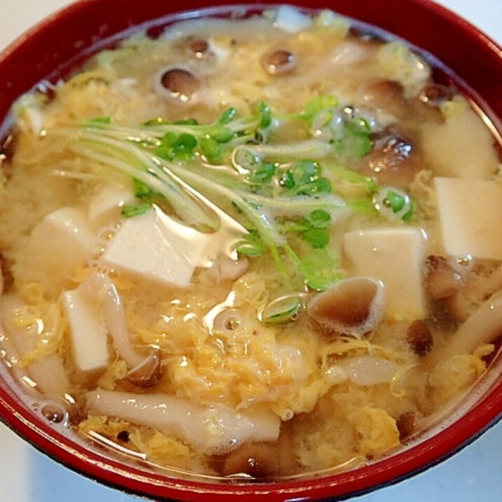 しめじと豆腐と卵のお味噌汁 レシピ 作り方 By ぷ みぃまま 楽天レシピ しめじと豆腐と卵のお味噌汁 レシピ 作り方 By ぷ みぃまま 楽天レシピ